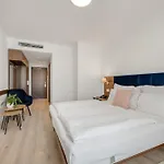 Hotel Antares 4*