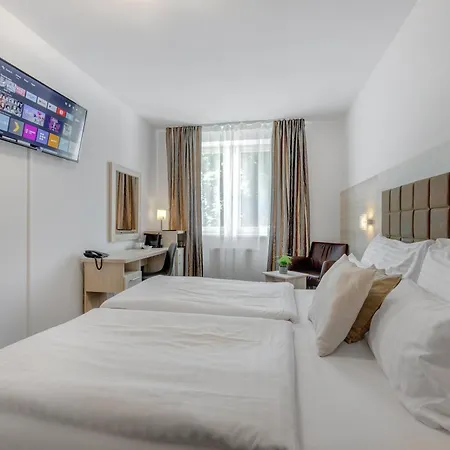 Antares Hotel 4*
