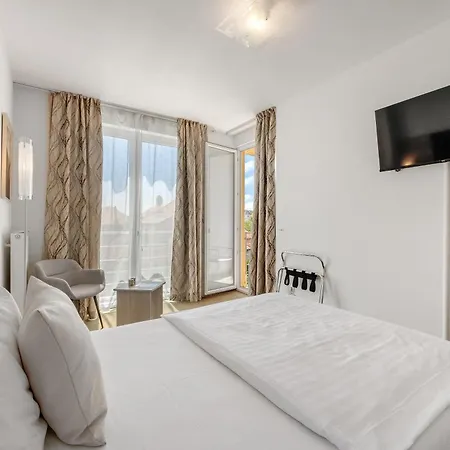 Antares Hotel