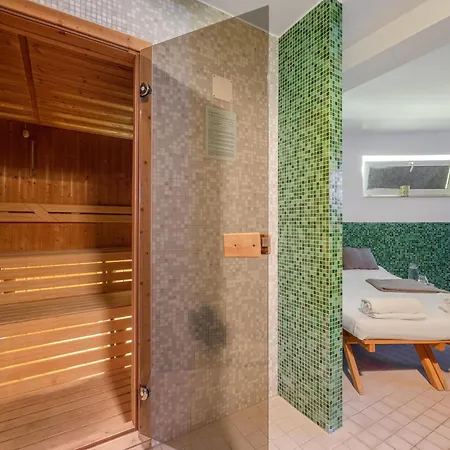 Hotel Antares