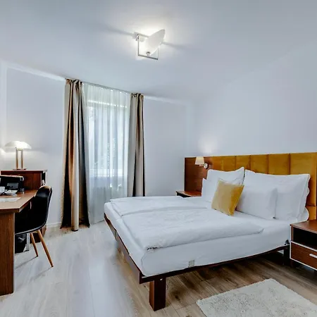 Ξενοδοχείο Antares 4*