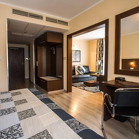 Antares Отель Братислава