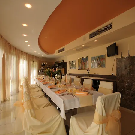 호텔 Antares 브라티슬라바