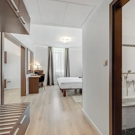 Отель Antares 4*