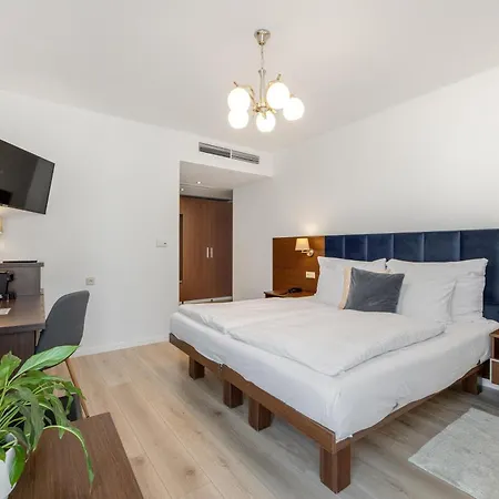 Antares Hotel 4*