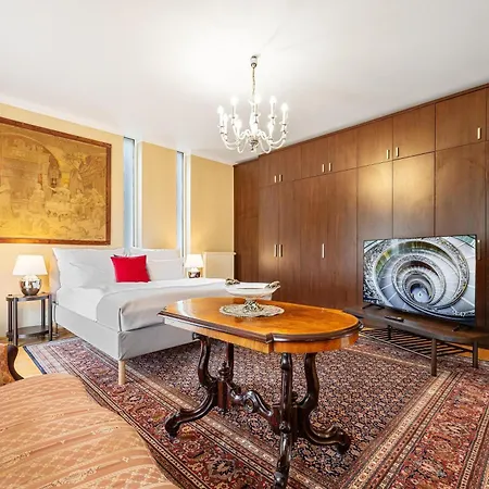 Hotel Antares 4*