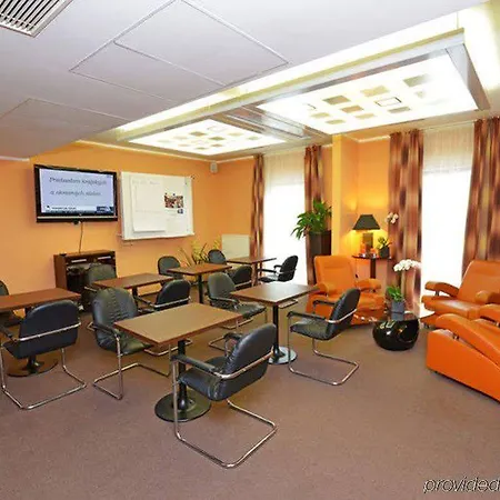 Hotel Antares 4*